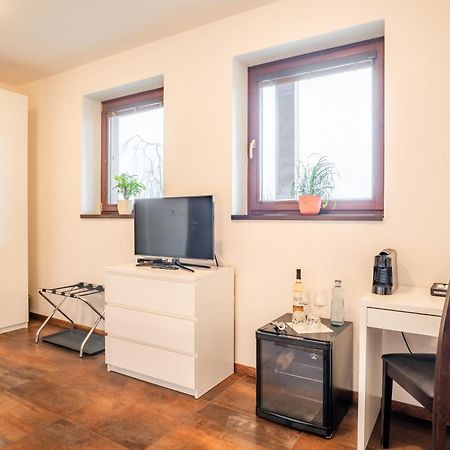 Rooms & Restaurace Na Jitrach Semice Exterior foto